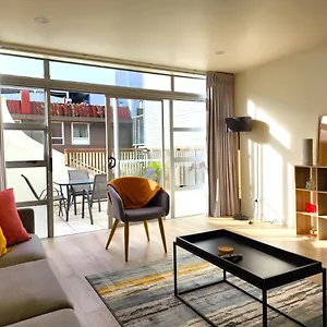 U On Jessie Apartment